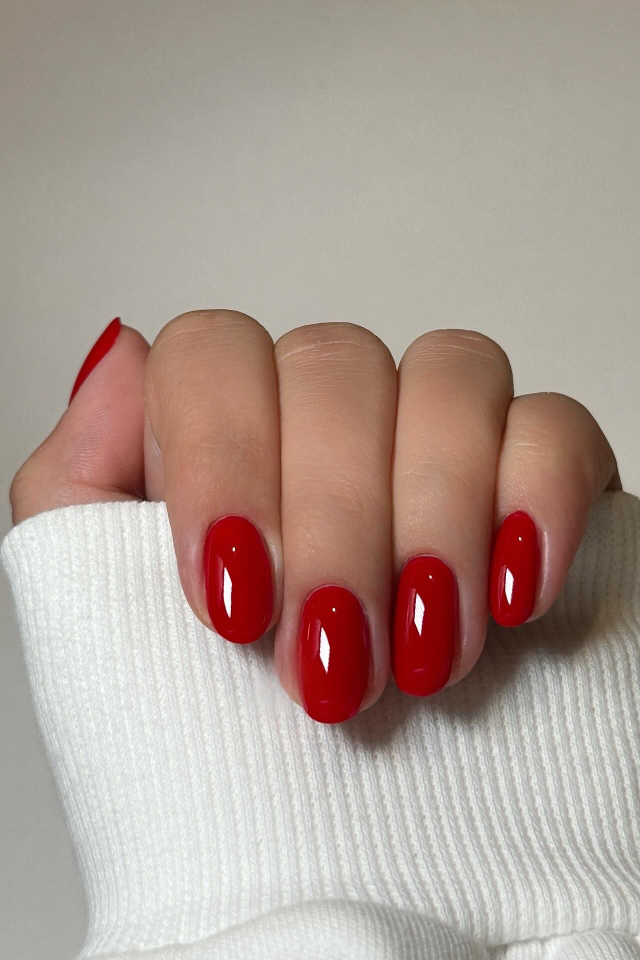 Nageldesign Rot: Die schönsten Ideen, Techniken und Farbtipps | GLAMOUR