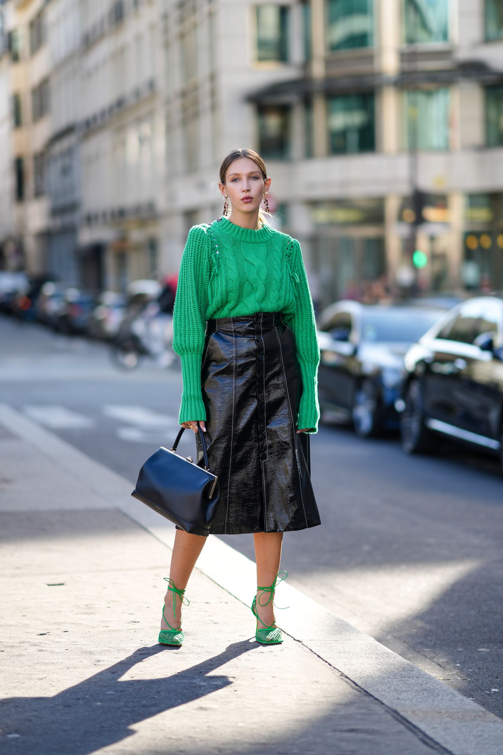 Black Patent Leather Midi Skirt with Vibrant Green Cable-Knit Sweater Black Patent Leather Midi Skirt with Vibrant Green Cable-Knit Sweater — Leather Skirt Outfits