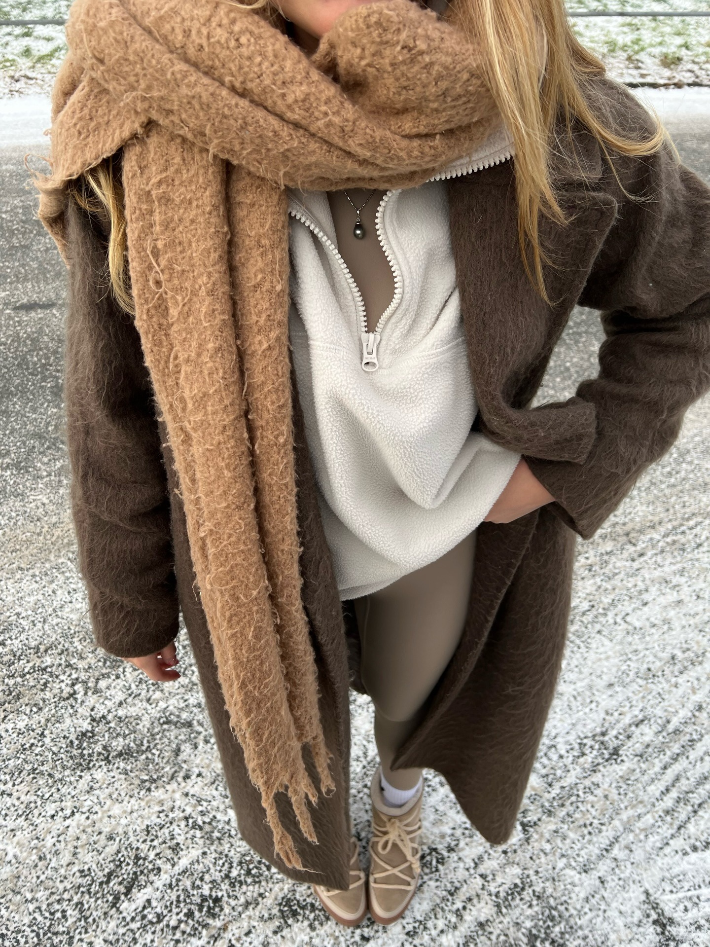 Tan Leggings with Fleece and Textured Coat Tan Leggings with Fleece and Textured Coat — Winter Outfits with Leggings