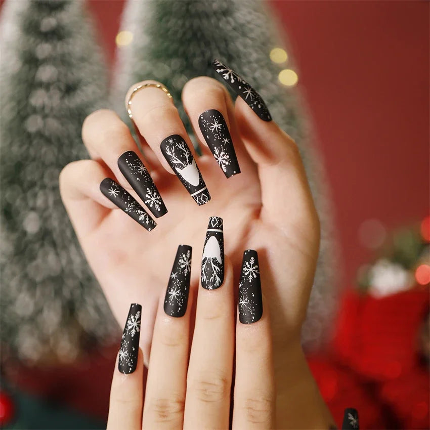 Matte Black Coffin with Reindeer Matte Black Coffin with Reindeer — Winter Nail Art