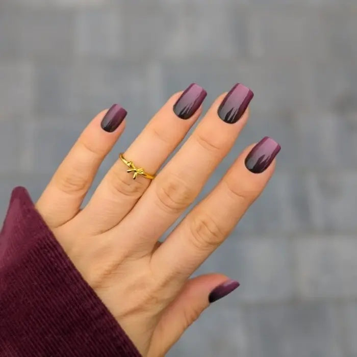 Dark Purple to Black Glossy Ombre — Winter Ombre Nails