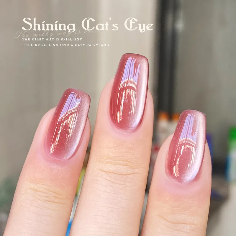 Rose Gold Shimmer Cat Eye Ovals — Winter Cat Eye Nails
