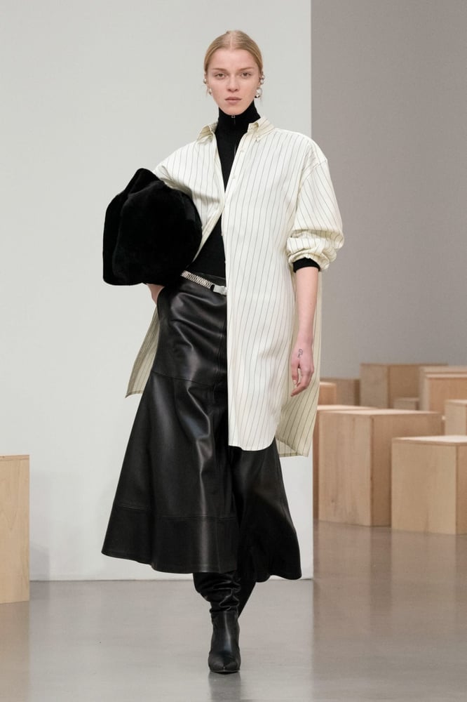Oversized Pinstripe Shirt: Modern Edge for Fashion Week — NYC Winter Outfits