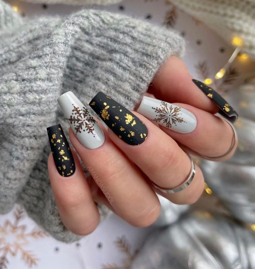 Matte Glossy Metallic Immaculate Glossy Black Stilettos — Winter Black Nails
