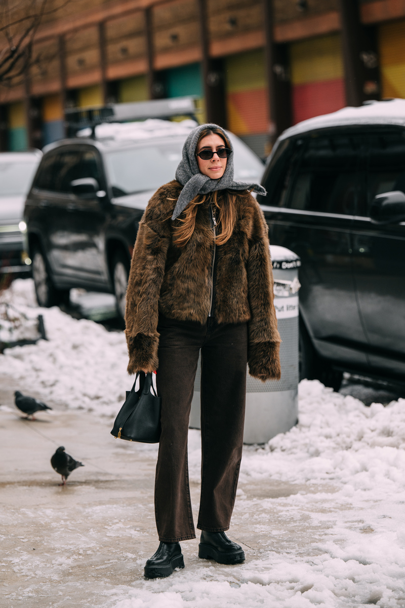 Come vestirsi per il freddo: outfit cool ma caldi 2026 | Amica