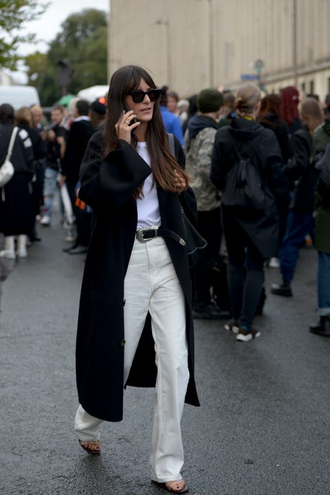 Navy Coat with Pop of Red Accessories Navy Coat with Pop of Red Accessories — Classy Winter Outfits