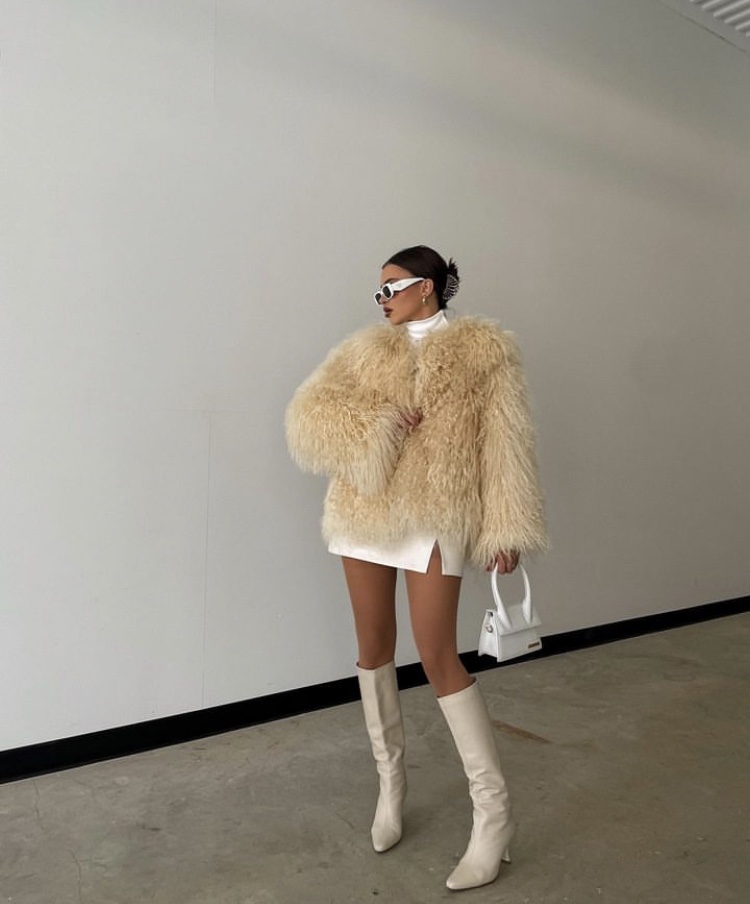 Sophisticated Baddie Winter Aesthetic with Wool Coat and Beret — Baddie Winter Outfits