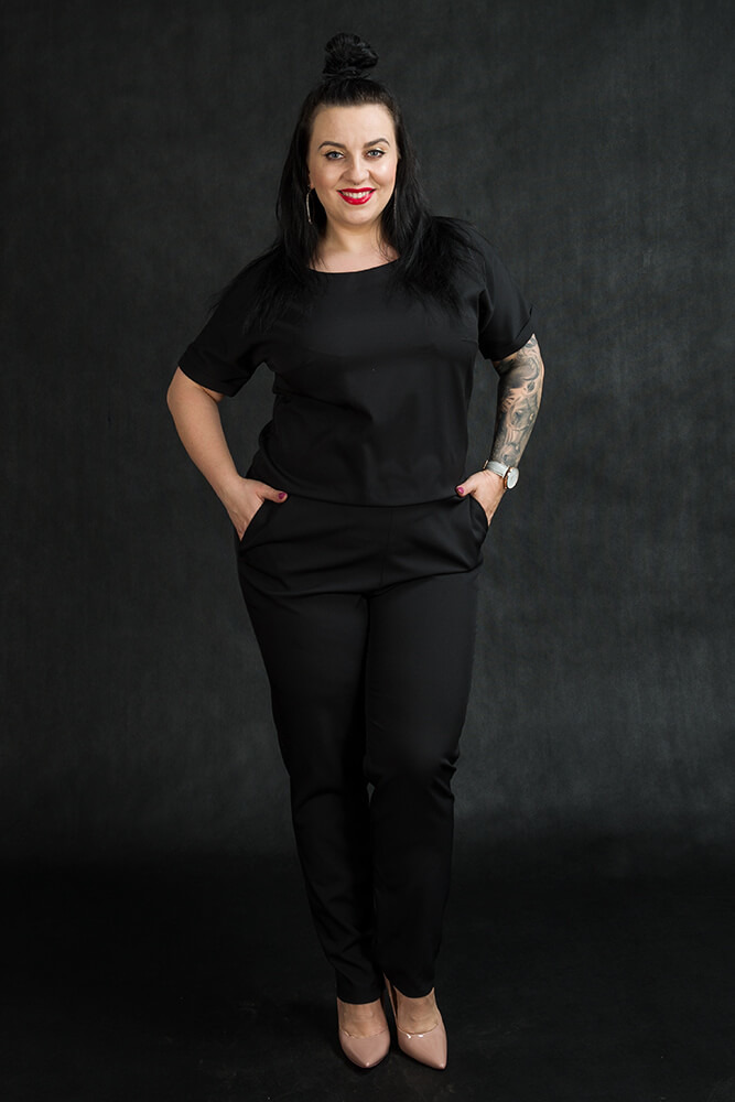 Monochromatic Black Top and Trousers Ensemble Monochromatic Black Top and Trousers Ensemble — Winter Outfits for Plus Size Women