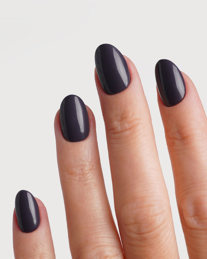 Glossy Deep Navy Blue Medium Almond Nails Glossy Deep Navy Blue Medium Almond Nails — Dark Winter Nails