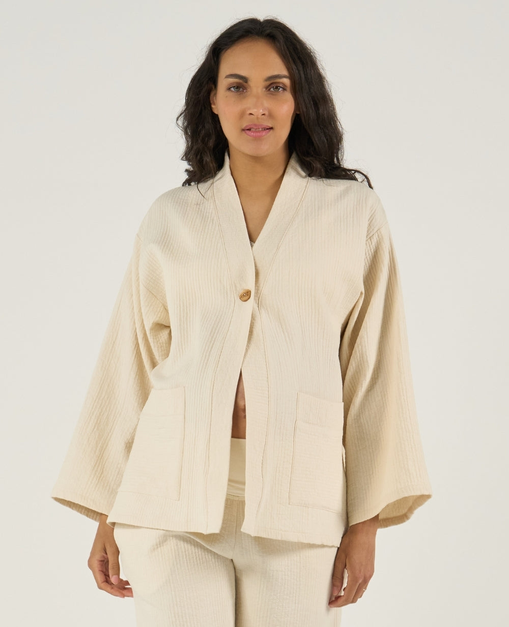 Cream Ribbed Knit Kimono-Style Jacket and Matching Trousers Cream Ribbed Knit Kimono-Style Jacket and Matching Trousers — Winter Maternity Outfits