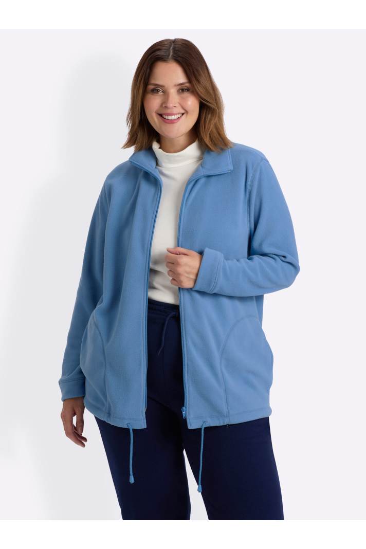 Fleece Jacket Over Turtleneck with Drawstring Pants Fleece Jacket Over Turtleneck with Drawstring Pants — Winter Outfits for Curvy Women