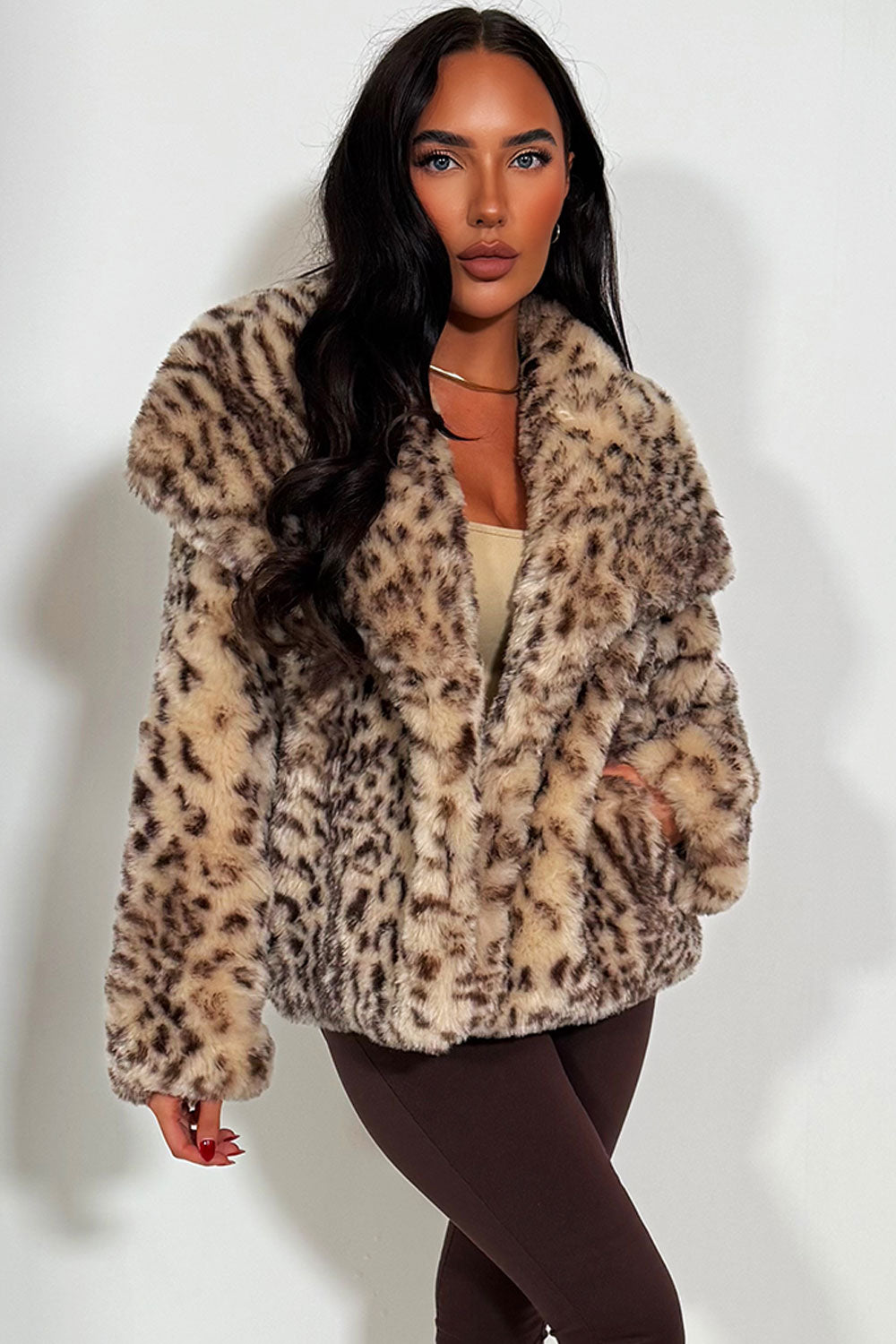 Textured Leopard Jacket Detail with Beige Top Textured Leopard Jacket Detail with Beige Top — Leopard Coat Outfits