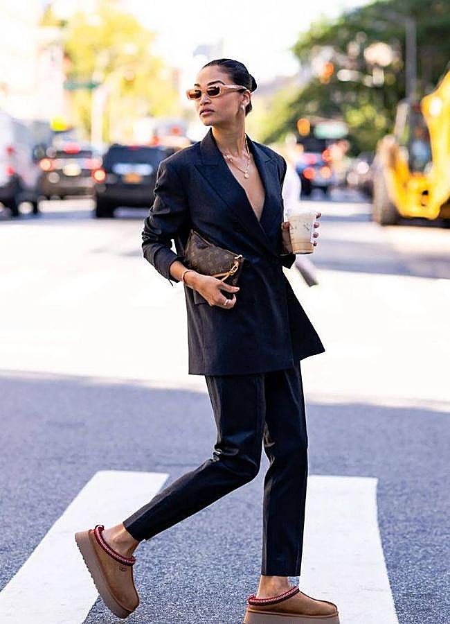 Charcoal Blazer and Trousers with Platform Slip-On Uggs Charcoal Blazer and Trousers with Platform Slip-On Uggs — Ugg Boots Outfits