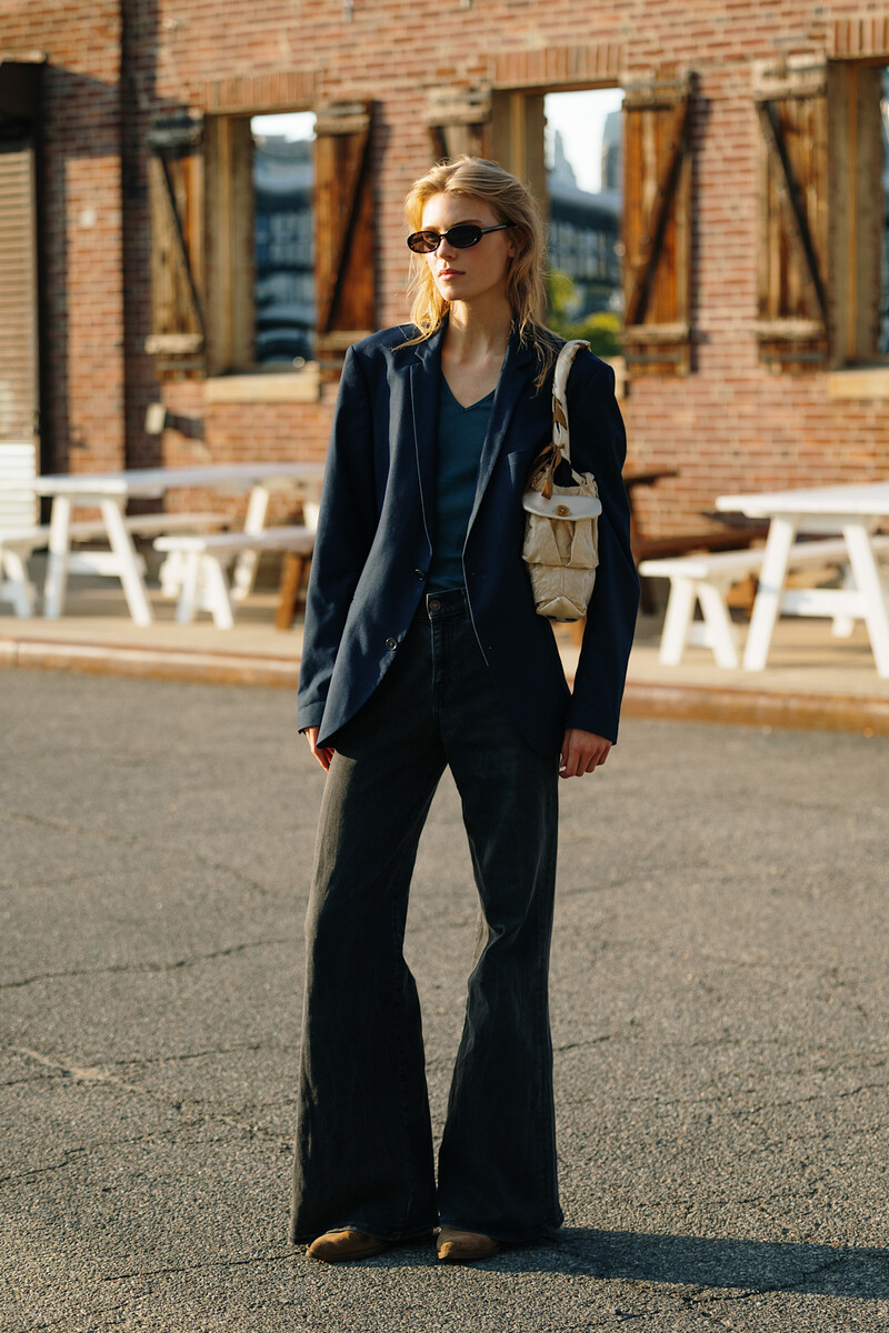 Navy Blazer and Teal Top with Dark Wash Jeans Navy Blazer and Teal Top with Dark Wash Jeans — Winter Outfits with Wide Leg Jeans