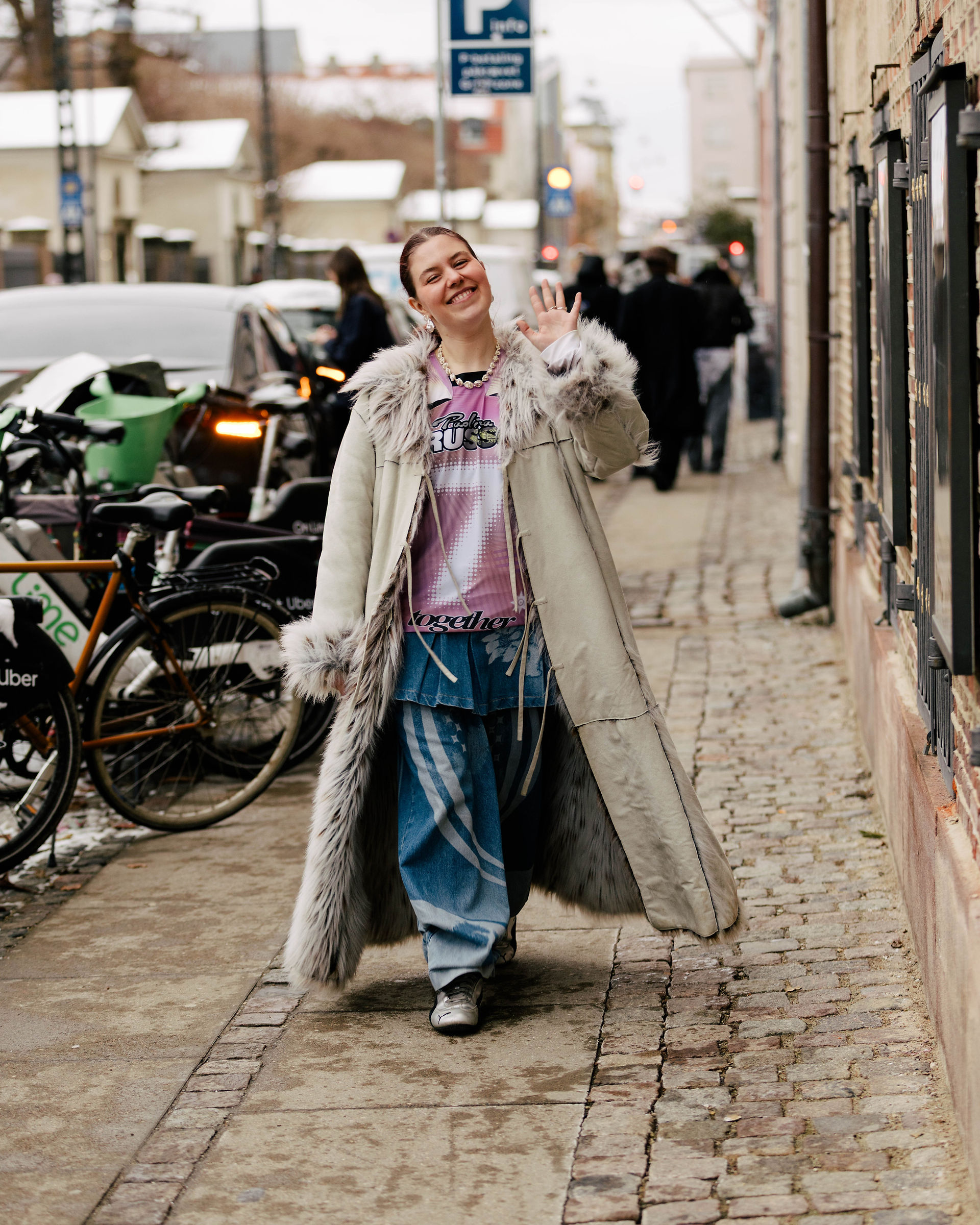 Casual Winter Street Style Outfit Idea Casual Winter Street Style Outfit Idea — Scandinavian Winter Outfits