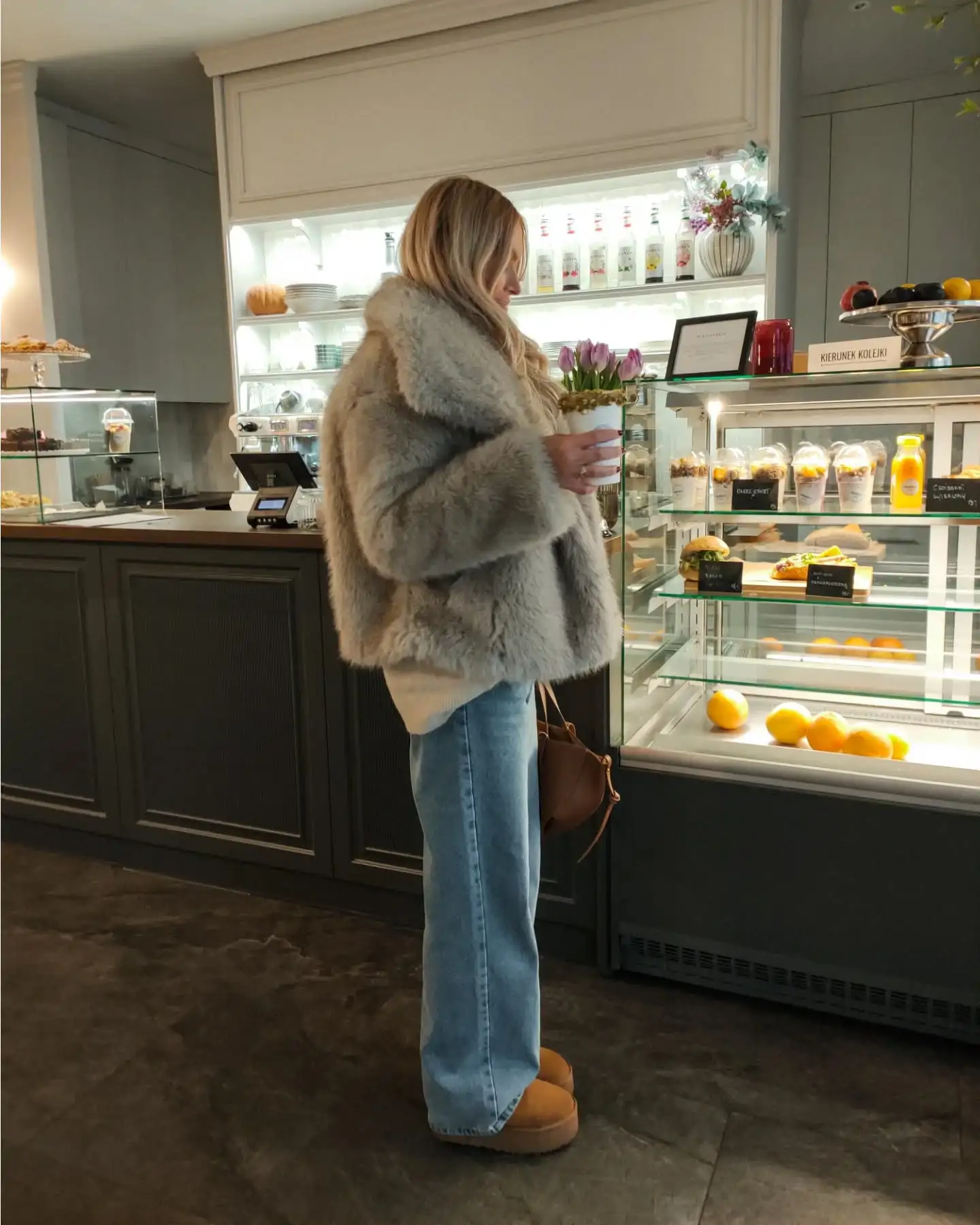 Cafe Casual: White Sweater and Blue Jeans with Tan Uggs Cafe Casual: White Sweater and Blue Jeans with Tan Uggs — Ugg Boots Outfits