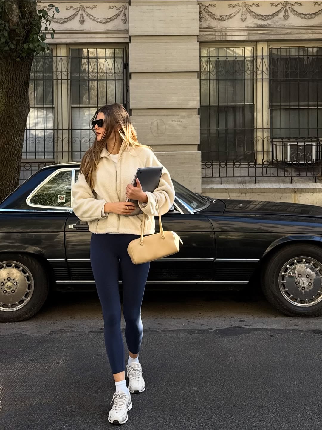 Cozy Fleece Jacket and Navy Leggings for Daytime Cozy Fleece Jacket and Navy Leggings for Daytime — Winter Outfits with Leggings