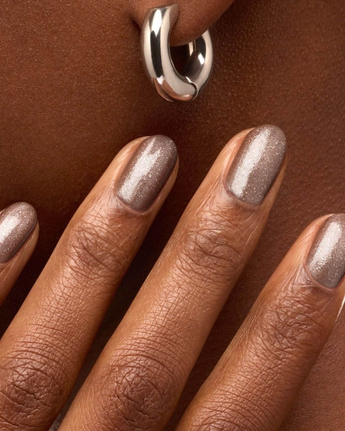 Deep Brown and Cream Contrast Almonds Deep Brown and Cream Contrast Almonds — Winter Nail Colors