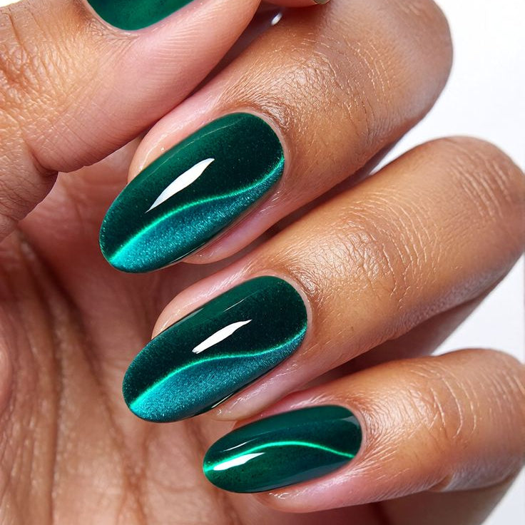 Deep Teal Green Undertone Cat Eye — Winter Cat Eye Nails