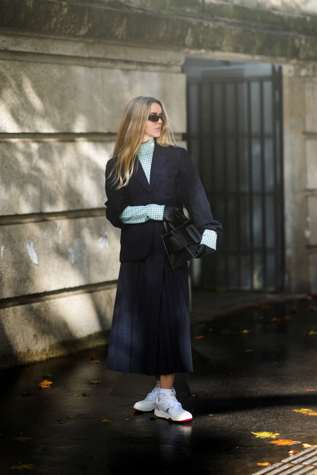 Work Outfit Idea Work Outfit Idea — Paris Winter Outfits