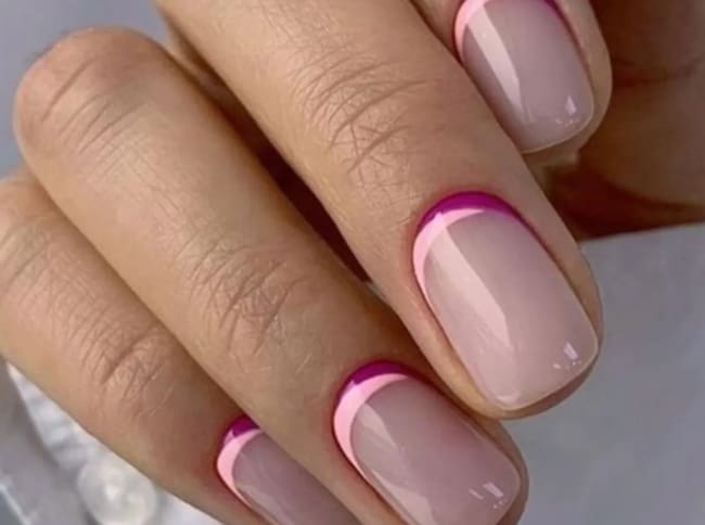Visual Idea — Winter French Tip Nails