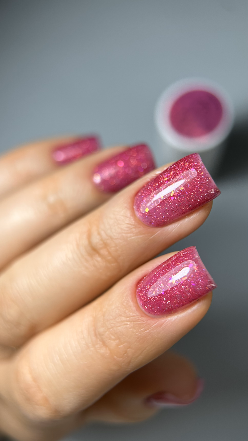Bright Pink Glitter Short Square Nails — Winter Gel Nails