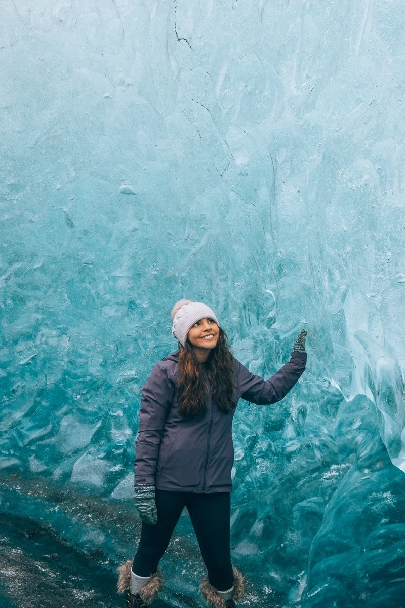 Winter Sightseeing Outdoor Activities Outfit Idea Winter Sightseeing Outdoor Activities Outfit Idea — Iceland Winter Outfits
