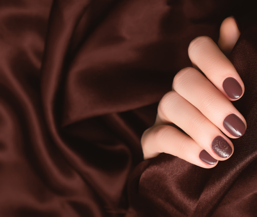 Glossy Visual Idea — Short Winter Gel Nails