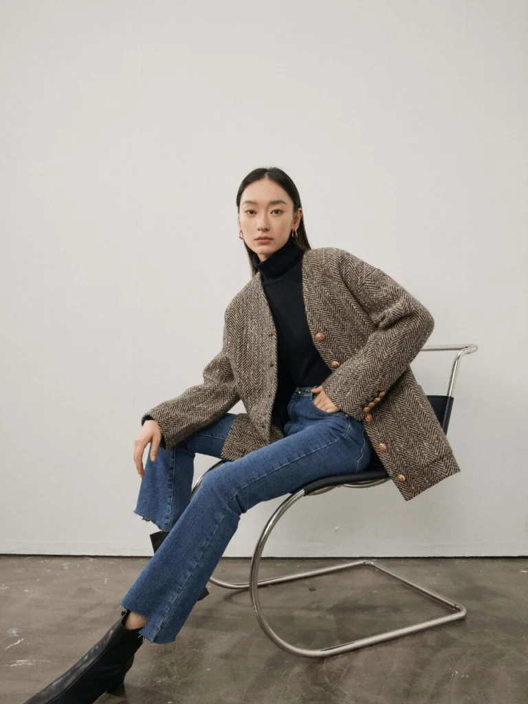 7 Women's Business Casual Winter Outfits to Try Now