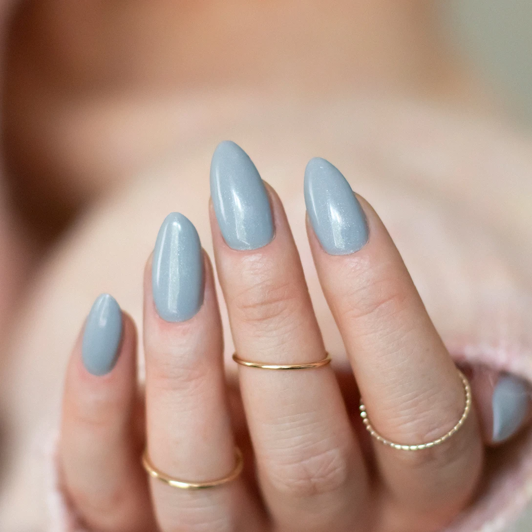 Shimmer Visual Idea — Winter Gray Nails