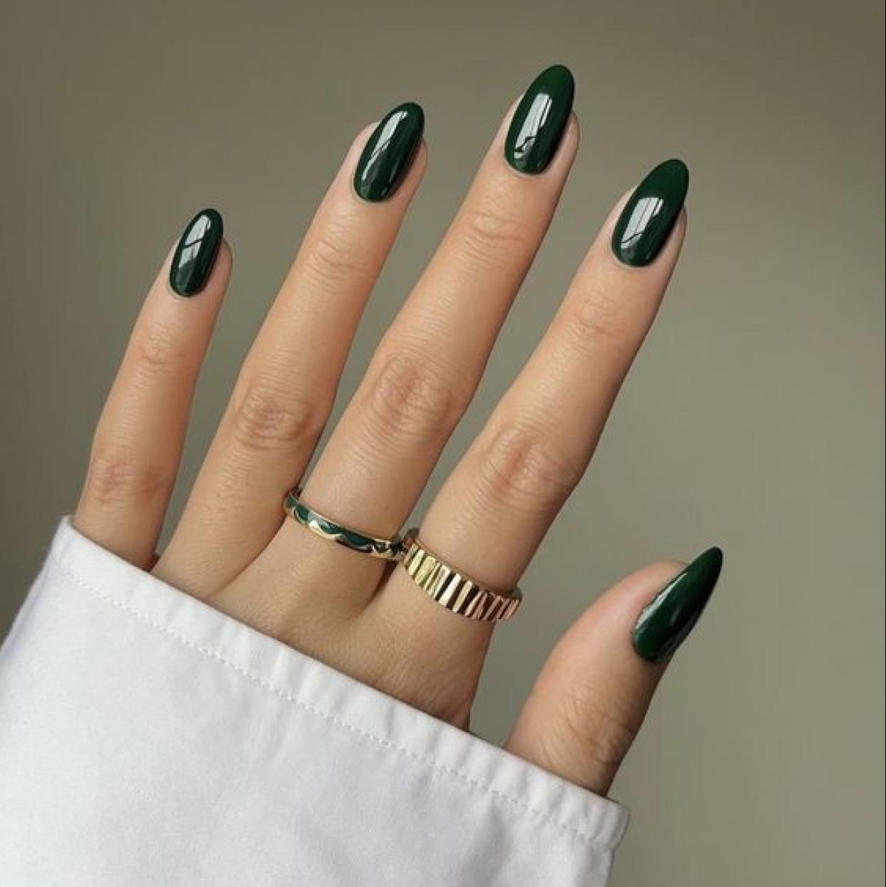 High Gloss Visual Idea — Simple Winter Nails