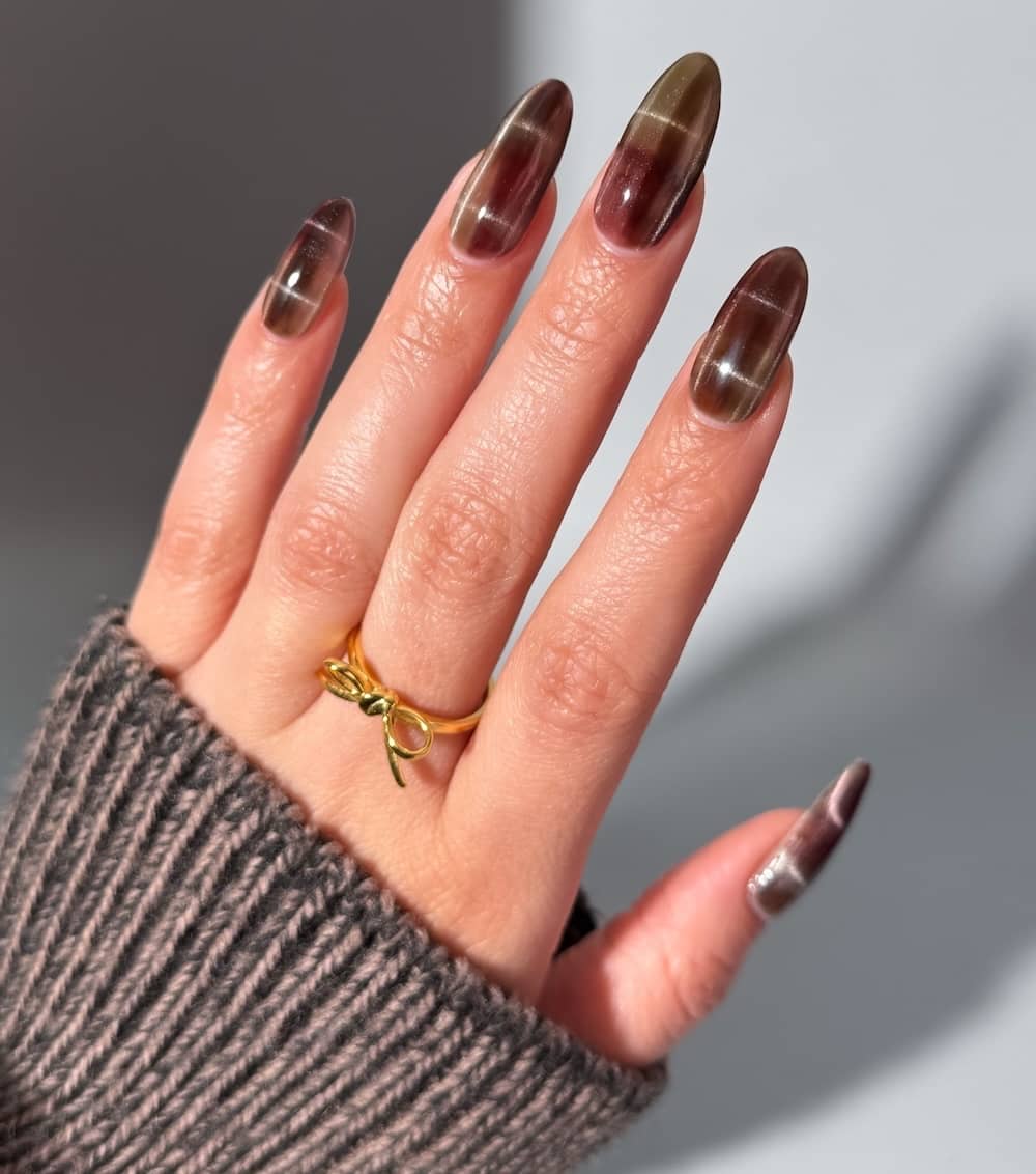 Translucent Brown Plaid Jelly Nails — Sweater Nails