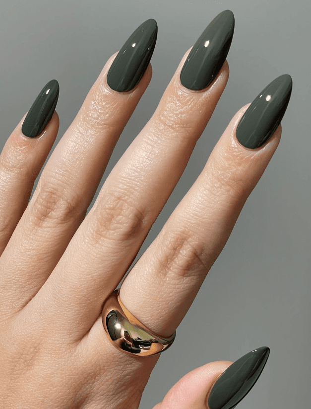 Dark Green Gold Foil Almond Dark Green Gold Foil Almond — Winter Green Nails