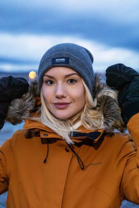 Outfit Idea Outfit Idea — Iceland Winter Outfits