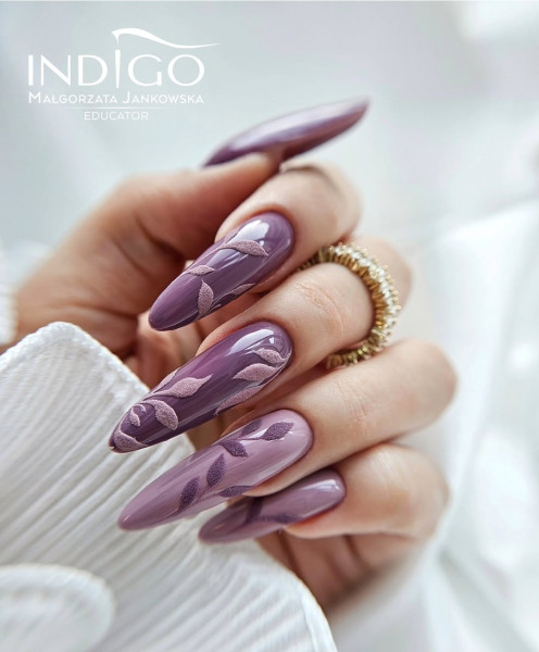 Matte And Glossy Contrast Visual Idea — Winter Gel Nails