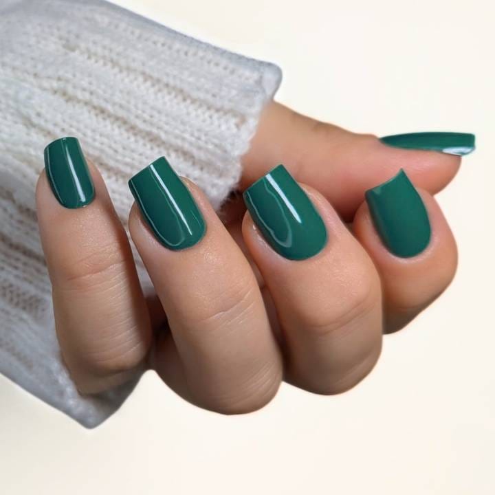 Deep Muted Green High Gloss Short Square Deep Muted Green High Gloss Short Square — Winter Green Nails