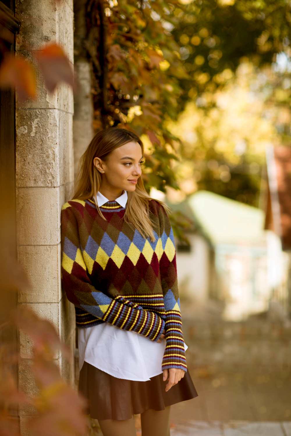 Classic College: Sweater Vest, Plaid Skirt, and Backpack Classic College: Sweater Vest, Plaid Skirt, and Backpack — Winter College Outfits