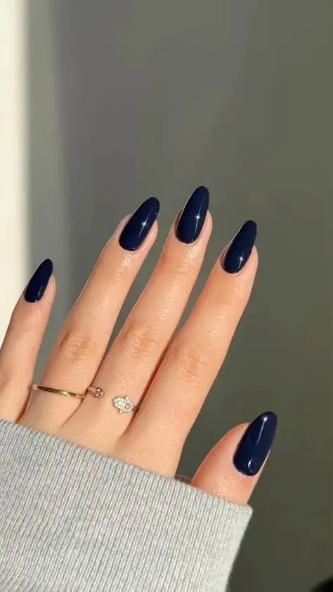 Deep Navy Blue High Gloss Medium Almond Deep Navy Blue High Gloss Medium Almond — Winter Acrylic Nail Colors