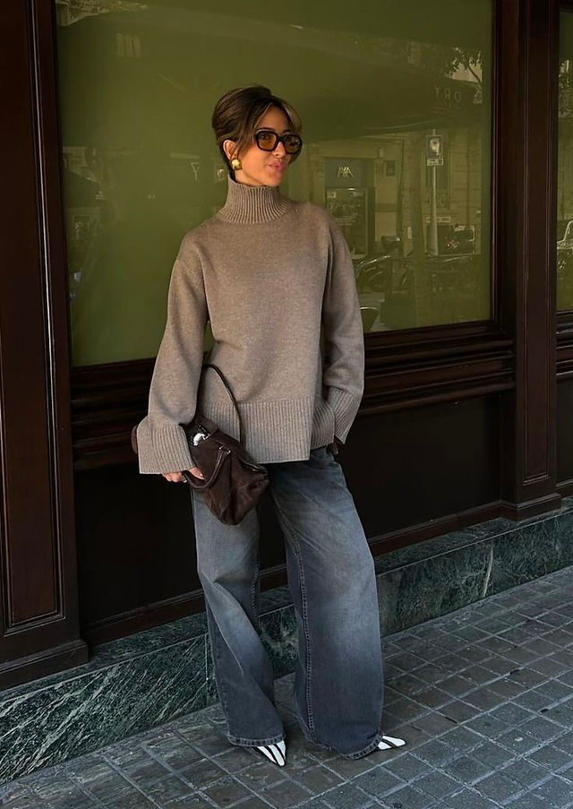 Oversized Grey Turtleneck with Wide-Leg Jeans — Minimalist Winter Outfits
