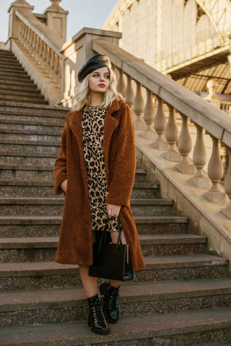Leopard Print Dress and Teddy Coat with Combat Boots Leopard Print Dress and Teddy Coat with Combat Boots — Combat Boots Outfits