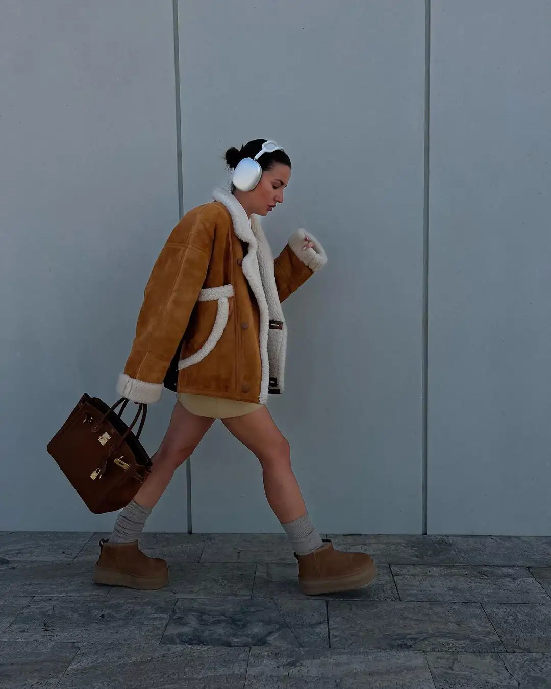 Shearling Jacket and Mini Dress with Brown Platform Uggs Shearling Jacket and Mini Dress with Brown Platform Uggs — Ugg Boots Outfits