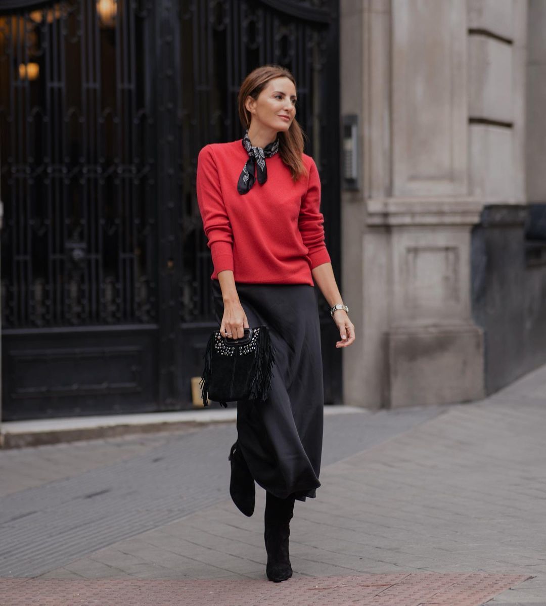 Red Sweater and A-Line Skirt for a Classic Contrast Red Sweater and A-Line Skirt for a Classic Contrast — Classy Winter Outfits