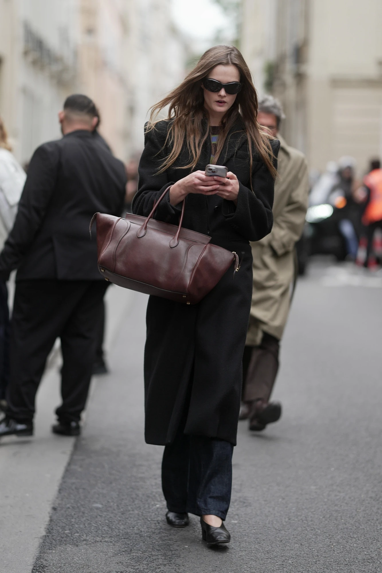 Longline Black Coat for Sophisticated Travel — Winter Airport Outfits