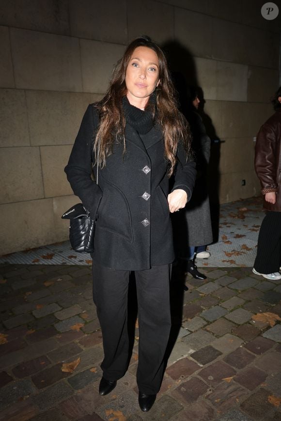 Fitted Black Coat with Embellished Buttons for Evening — Black Coat Outfits