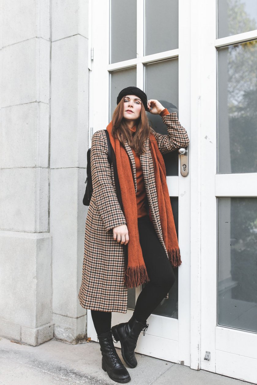 Plaid Coat with Rust Turtleneck and Slim-Fit Trousers for a Cozy Ensemble — Casual Winter Outfits