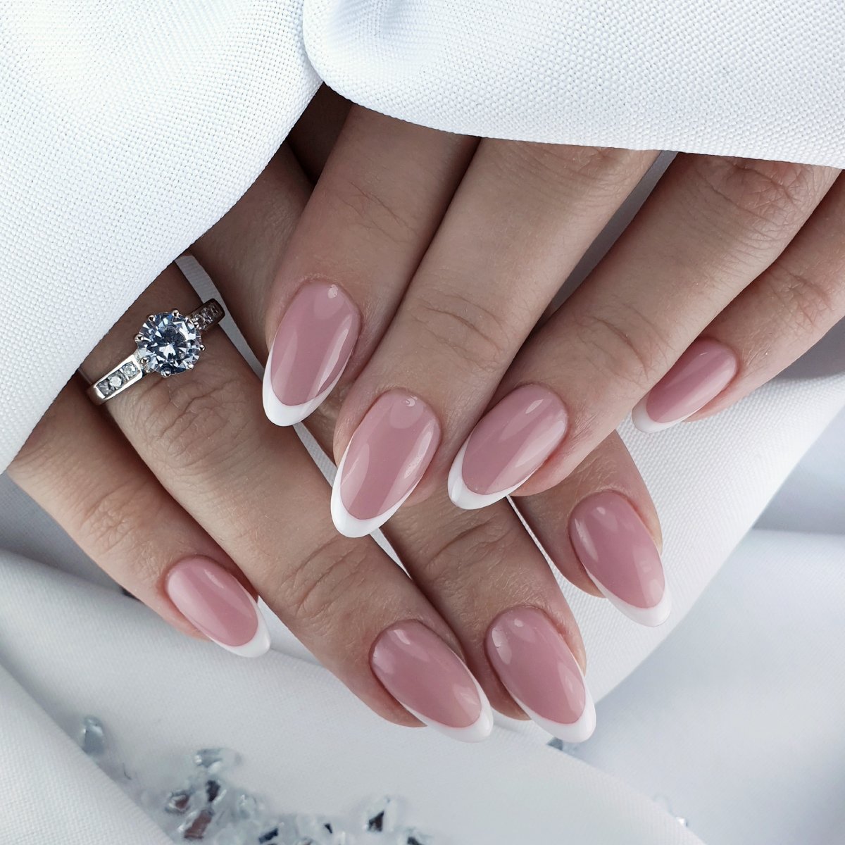 Classic French Manicure Medium Oval Nails Classic French Manicure Medium Oval Nails — Winter Nail Colors for Pale Skin