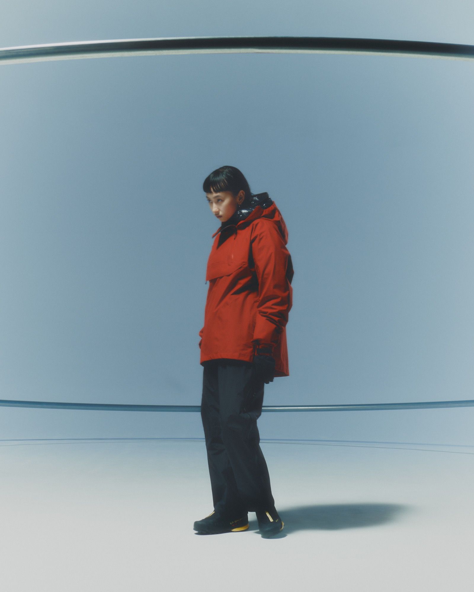 Bold Red Hooded Jacket for Outdoor Warmth Bold Red Hooded Jacket for Outdoor Warmth — Japan Winter Outfits