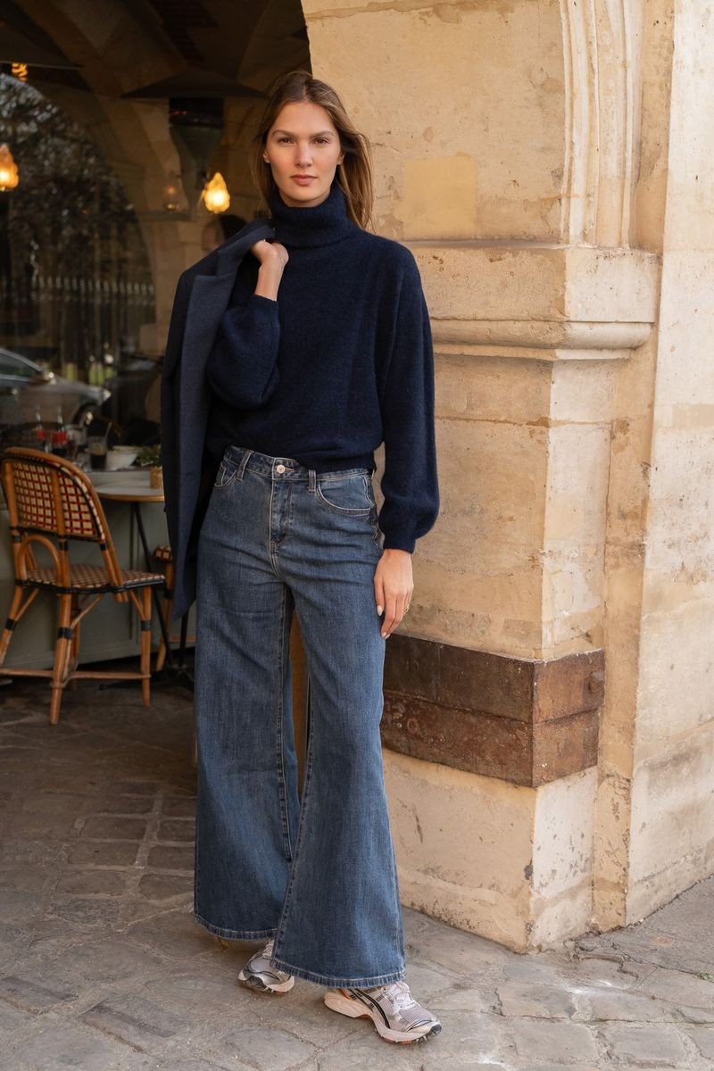 Navy Turtleneck with Draped Blazer and Jeans Navy Turtleneck with Draped Blazer and Jeans — Turtleneck Outfits