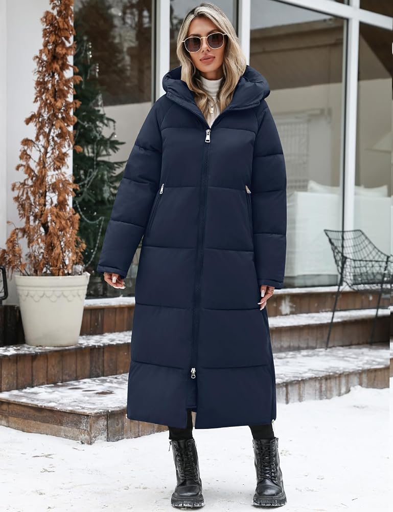 Classic Navy Puffer with Turtleneck for Winter Warmth Classic Navy Puffer with Turtleneck for Winter Warmth — Long Puffer Coat Outfits