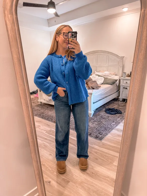 Bright Blue Chunky Knit Cardigan for Casual Style Bright Blue Chunky Knit Cardigan for Casual Style — Winter Teacher Outfits
